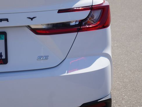 Used 2025 Toyota Camry SE w/ Convenience Package FWD image 11