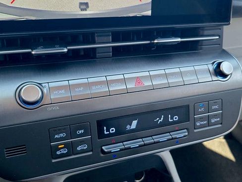 Certified 2025 Hyundai Kona SEL FWD image 30