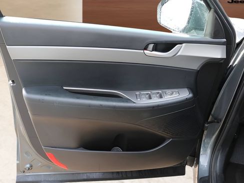 Used 2025 Hyundai Palisade SEL FWD image 11