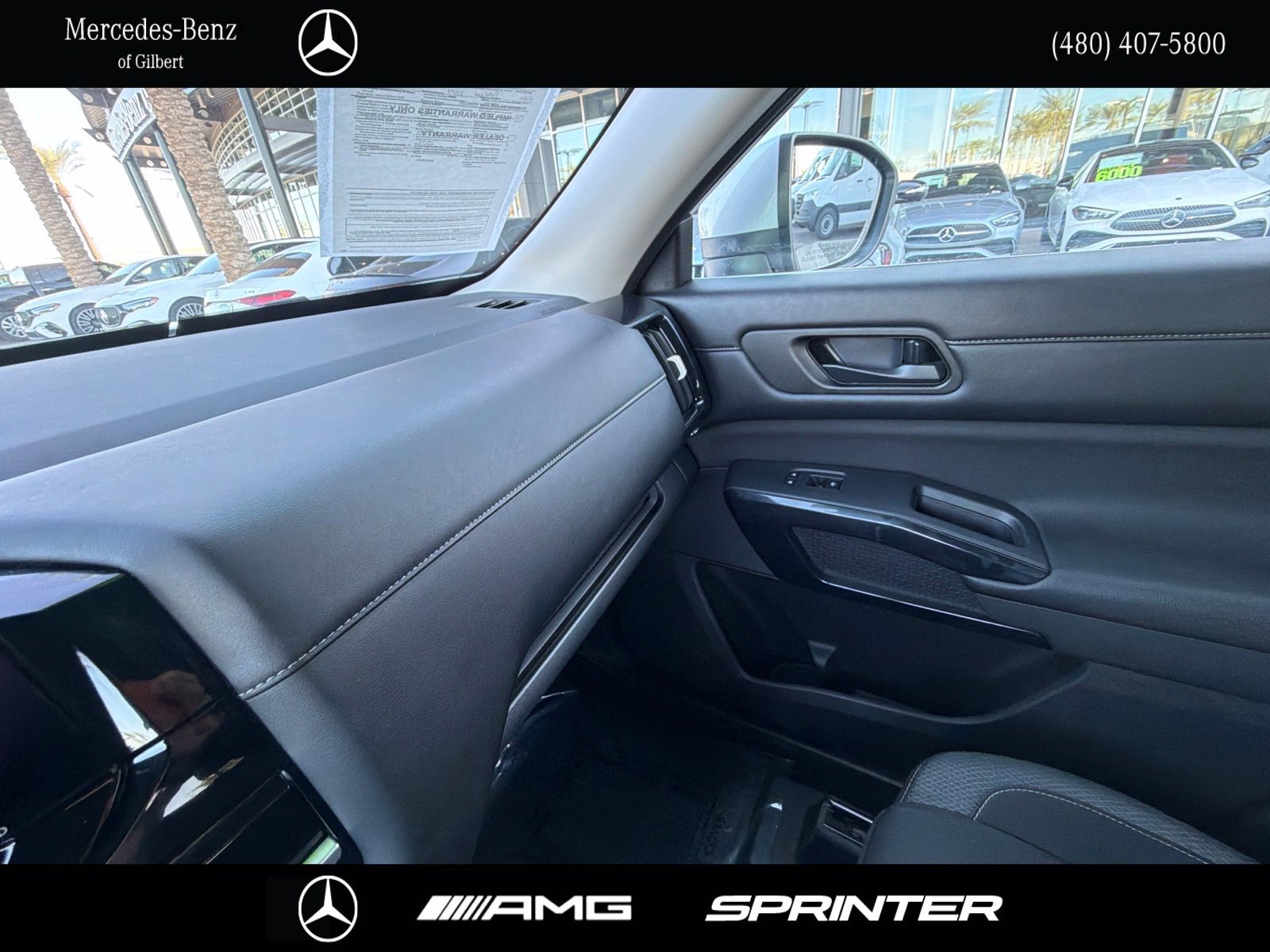 Used 2024 Nissan Pathfinder SV FWD image 27