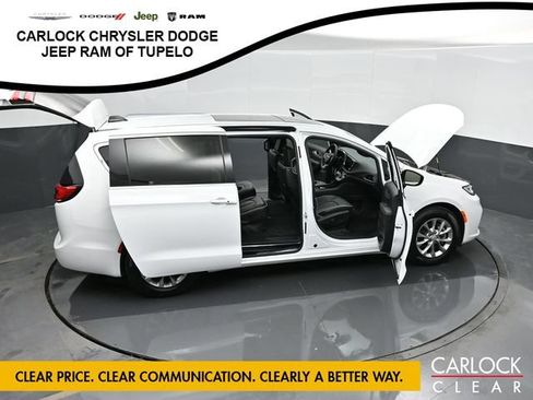 Used 2026 Chrysler Pacifica Limited FWD image 68
