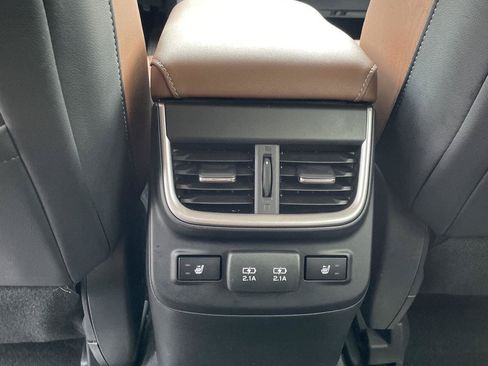 Used 2021 Subaru Outback Touring XT AWD/4WD image 26