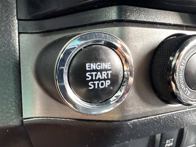 Used 2022 Toyota Tacoma TRD Sport AWD/4WD image 16