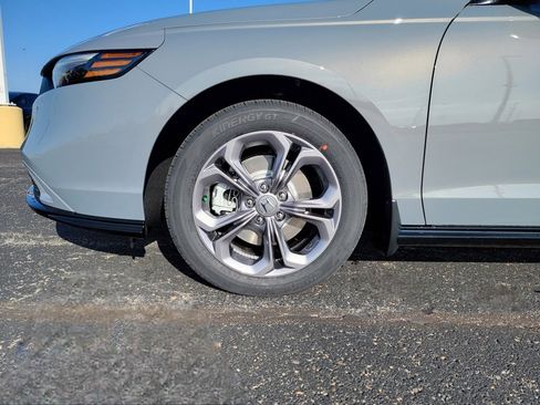 New 2025 Honda Accord EX-L image 21