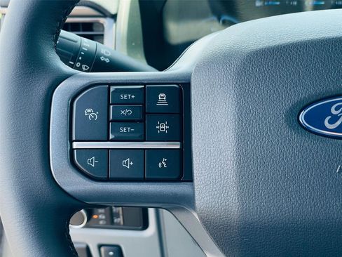 New 2025 Ford F150 Lightning Flash AWD/4WD image 13
