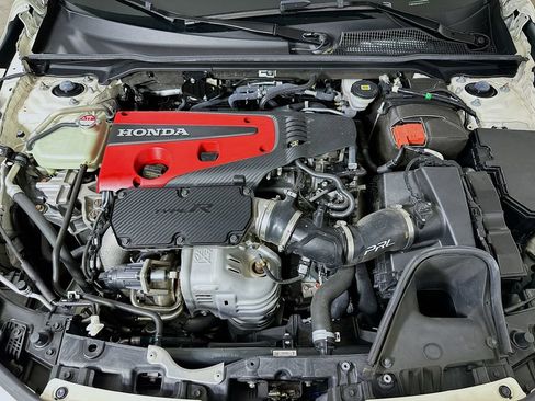 Used 2023 Honda Civic Type R image 8