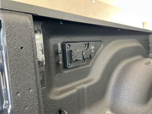 New 2025 RAM 2500 Limited image 41