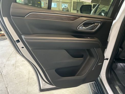 Used 2023 Chevrolet Tahoe LT AWD/4WD image 17