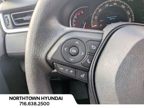 Used 2025 Toyota RAV4 XLE image 26