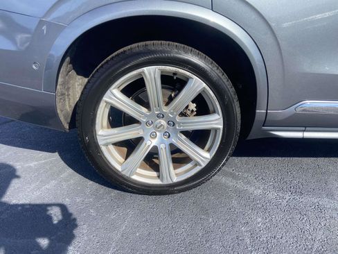 Used 2017 Volvo XC90 T8 Inscription w/ Vision Package image 11