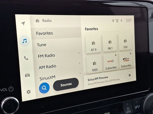 Used 2023 Toyota Highlander XLE image 23