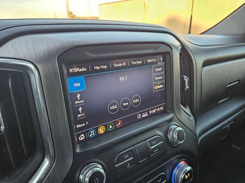 Used 2020 GMC Sierra 2500 Denali w/ Denali Ultimate Package image 17