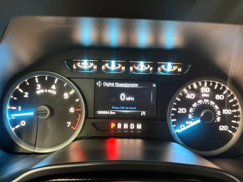 Used 2019 Ford F150 XLT w/ Equipment Group 302A Luxury AWD/4WD image 10