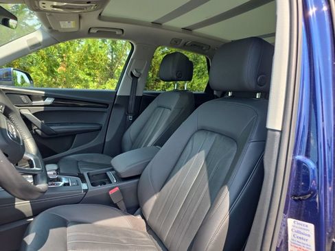 Used 2019 Audi Q5 2.0T Premium Plus w/ Premium Plus Package AWD/4WD image 9