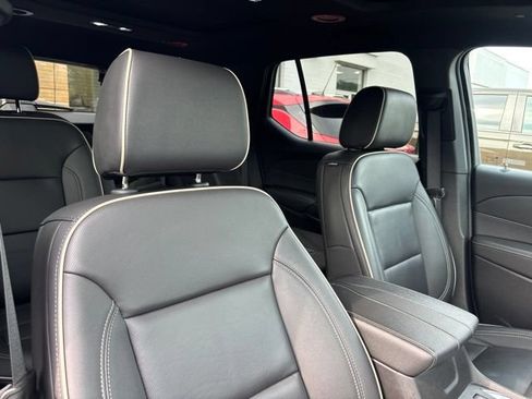 Used 2023 Chevrolet Traverse Premier w/ Redline Edition AWD/4WD image 16