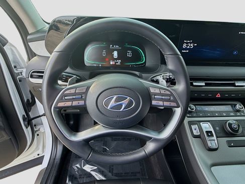Used 2025 Hyundai Palisade SEL image 8