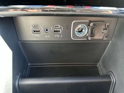 New 2025 Jeep Grand Cherokee L Limited w/ Trailer Tow Package image 25