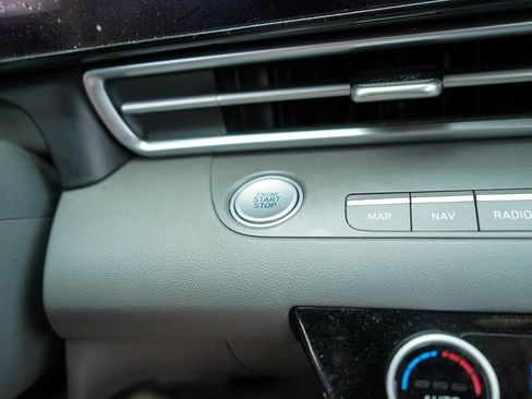 Used 2023 Hyundai Elantra SEL w/ Convenience Package image 22