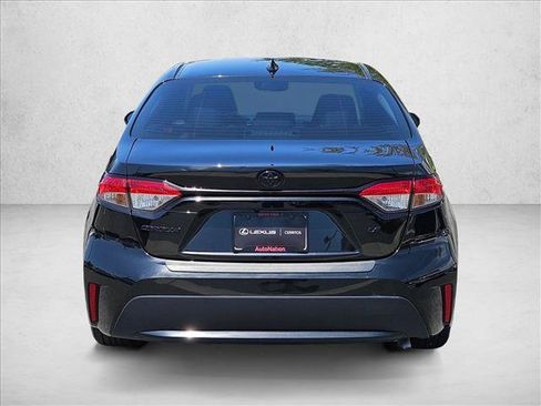 Used 2022 Toyota Corolla LE w/ Carpet Mat Package (TMS) FWD image 6
