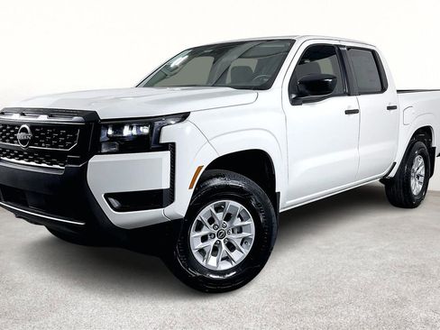 New 2026 Nissan Frontier S image 4