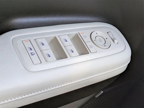 Used 2024 Hyundai Santa Fe Calligraphy image 26