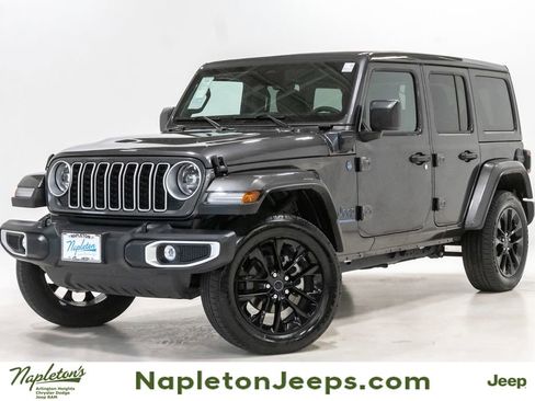 Used 2025 Jeep Wrangler Unlimited Sahara w/ Safety Group image 1