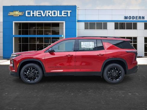 New 2026 Chevrolet Traverse LT w/ Midnight/Sport Edition AWD/4WD image 2