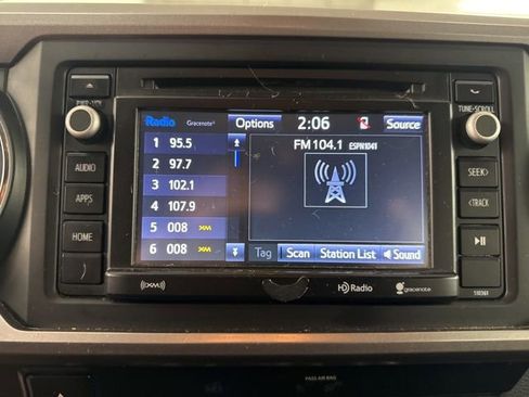 Used 2019 Toyota Tacoma SR5 image 21