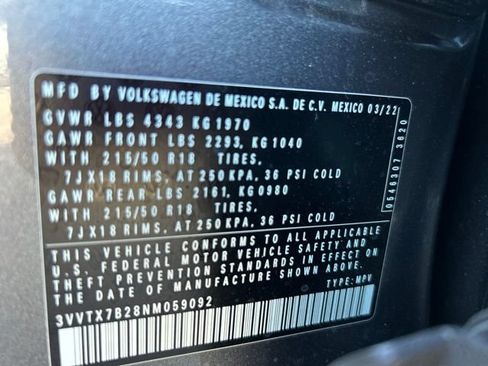 Used 2022 Volkswagen Taos SE FWD image 22