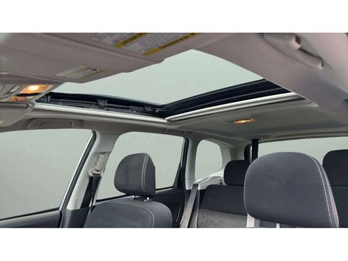 Used 2016 Subaru Forester 2.5i Premium w/ All-Weather Package image 10