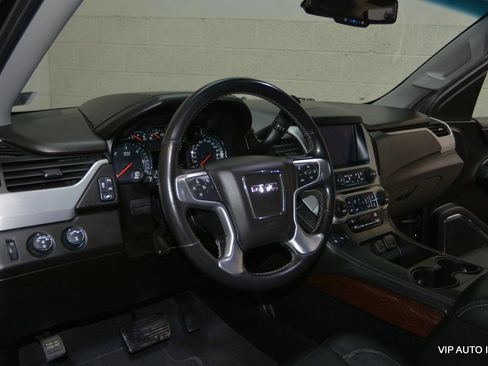 Used 2019 GMC Yukon XL SLT image 11