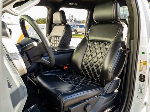 Used 2024 Ford F250 XL w/ XL Off-Road Package image 25