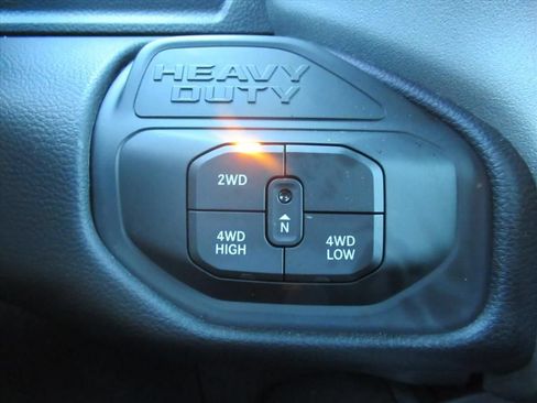 Certified 2026 RAM 3500 Laramie AWD/4WD image 26
