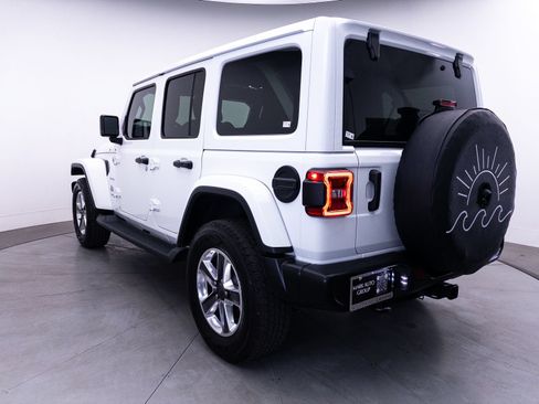 Used 2021 Jeep Wrangler Unlimited Sahara AWD/4WD image 17