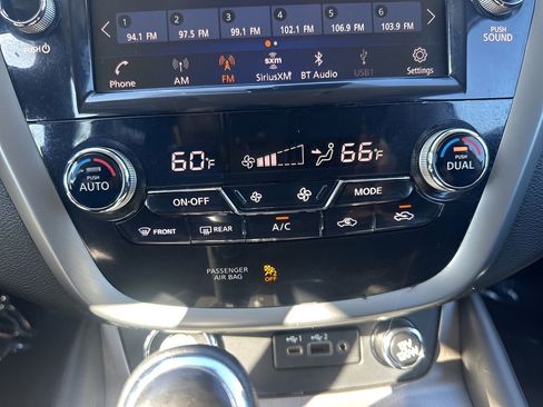 Used 2023 Nissan Murano SV w/ SV Midnight Edition Package image 18