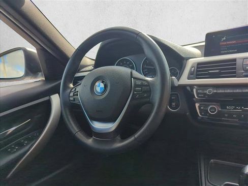 Used 2018 BMW 320i Sedan image 26