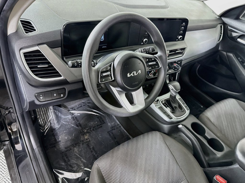 Used 2026 Kia Seltos LX FWD image 17