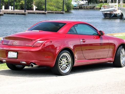 Used 2006 Lexus SC 430 Convertible RWD image 3