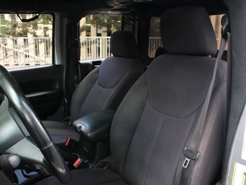 Used 2014 Jeep Wrangler Unlimited Sport w/ Quick Order Package 23S AWD/4WD image 11