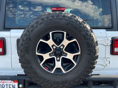 Used 2018 Jeep Wrangler Unlimited Sport AWD/4WD image 18
