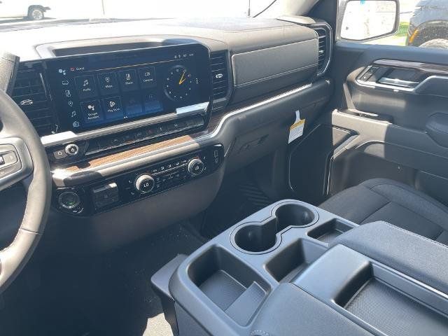 New 2025 Chevrolet Silverado 1500 LT AWD/4WD image 14