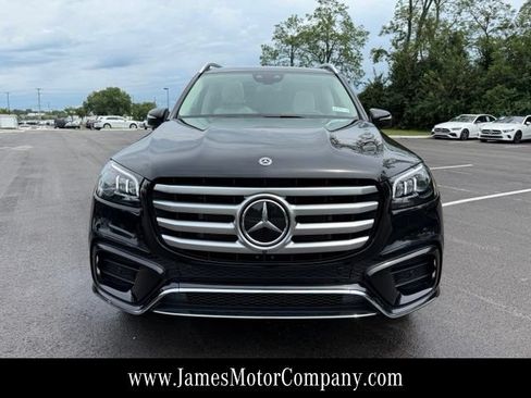 Certified 2026 Mercedes-Benz GLS 450 4MATIC image 4