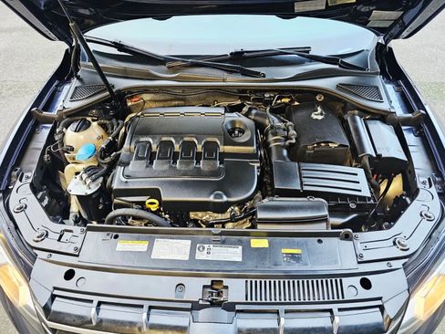 Used 2015 Volkswagen Passat TDI SEL Premium image 16