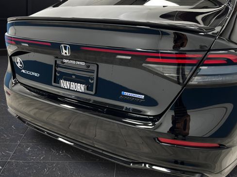 Used 2024 Honda Accord Sport image 30