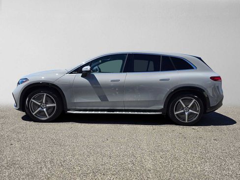 Used 2023 Mercedes-Benz EQS 580 4MATIC SUV image 6