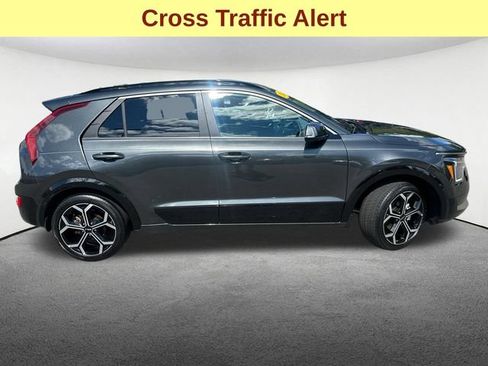Used 2024 Kia Niro EX Touring FWD image 11