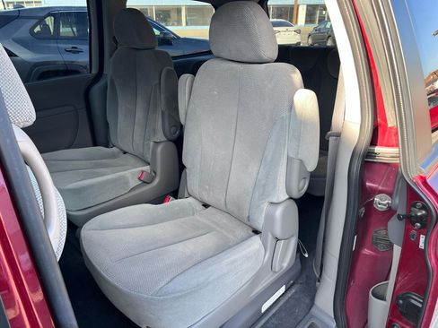 Used 2012 Kia Sedona EX image 14