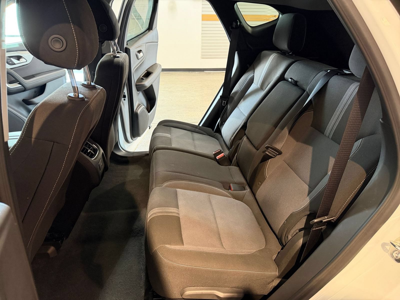 Used 2025 Chevrolet Blazer LT FWD image 38
