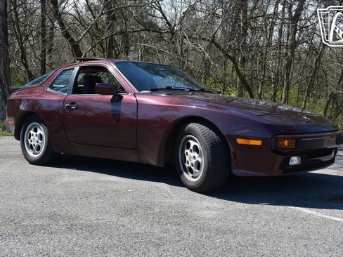 Used 1987 Porsche 944 S image 30