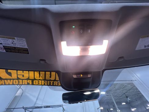 Used 2024 Nissan Rogue SL w/ SL Premium Package image 33